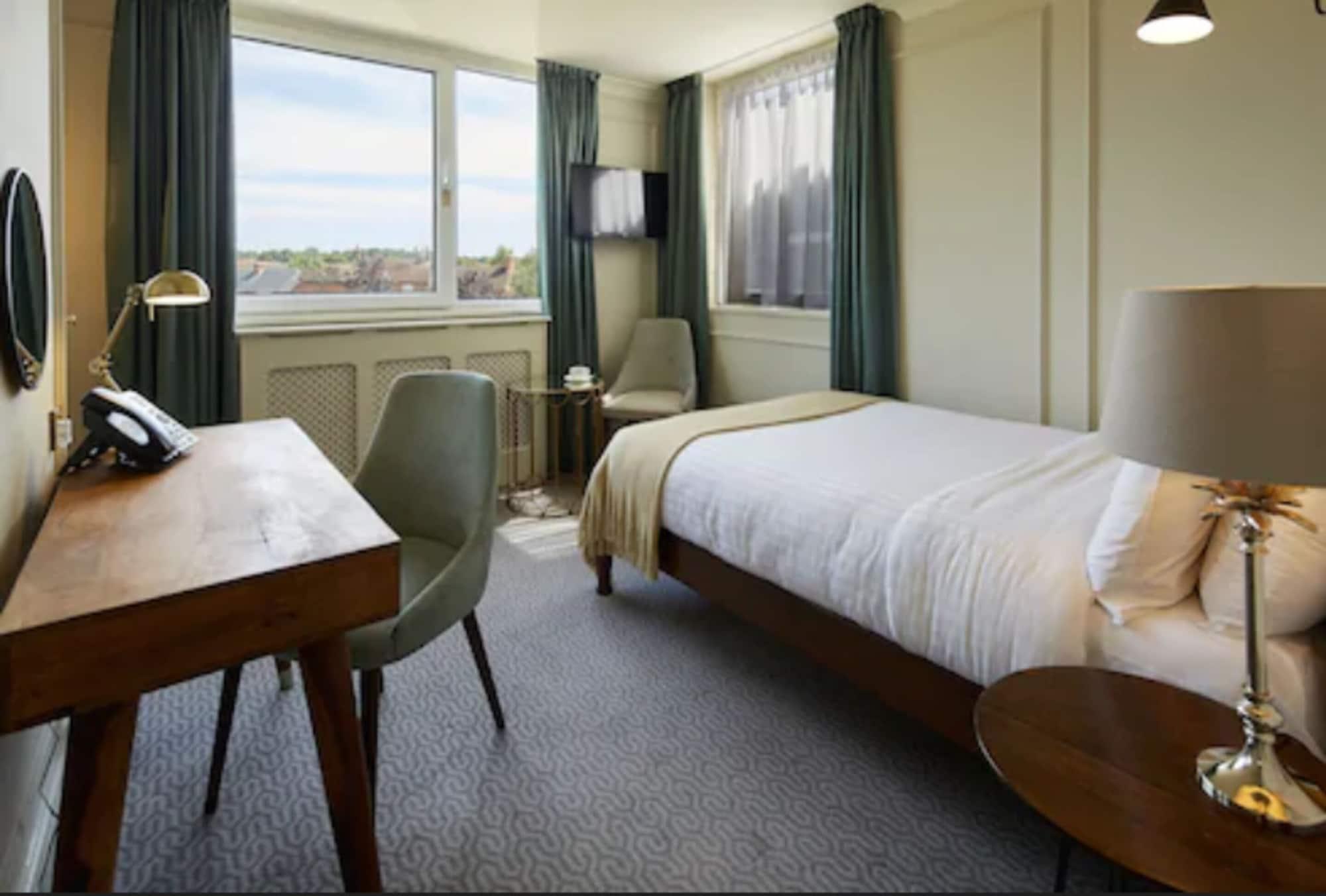 Hotel Cromwell Stevenage Ngoại thất bức ảnh